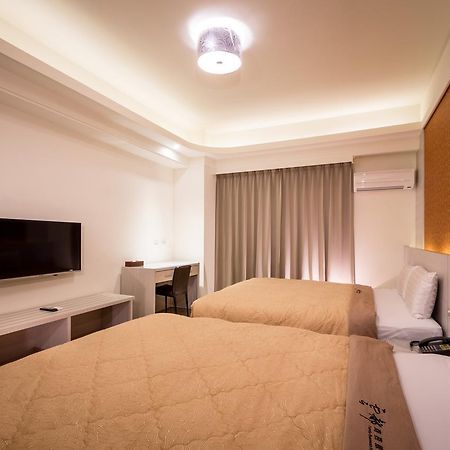 Yundu Business Hotel Mailiao Dış mekan fotoğraf